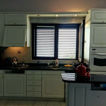 By The Sea Apartment *